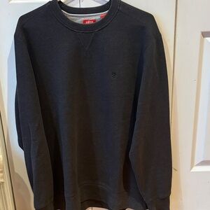 Izod Men's Dark Gray Crewneck Sweater